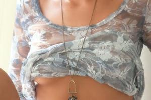 丰满迷人的老师少妇免费观看